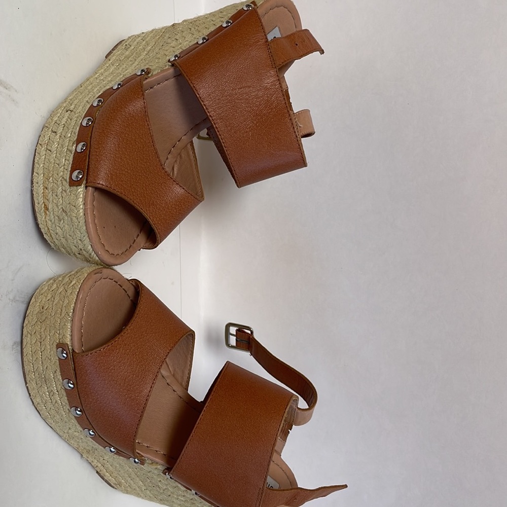 Steve Madden - Picture 2 of 3